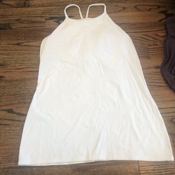 White Lulu Lemon Tank Top- lightly worn. Size 8 - Picture 3 of 4